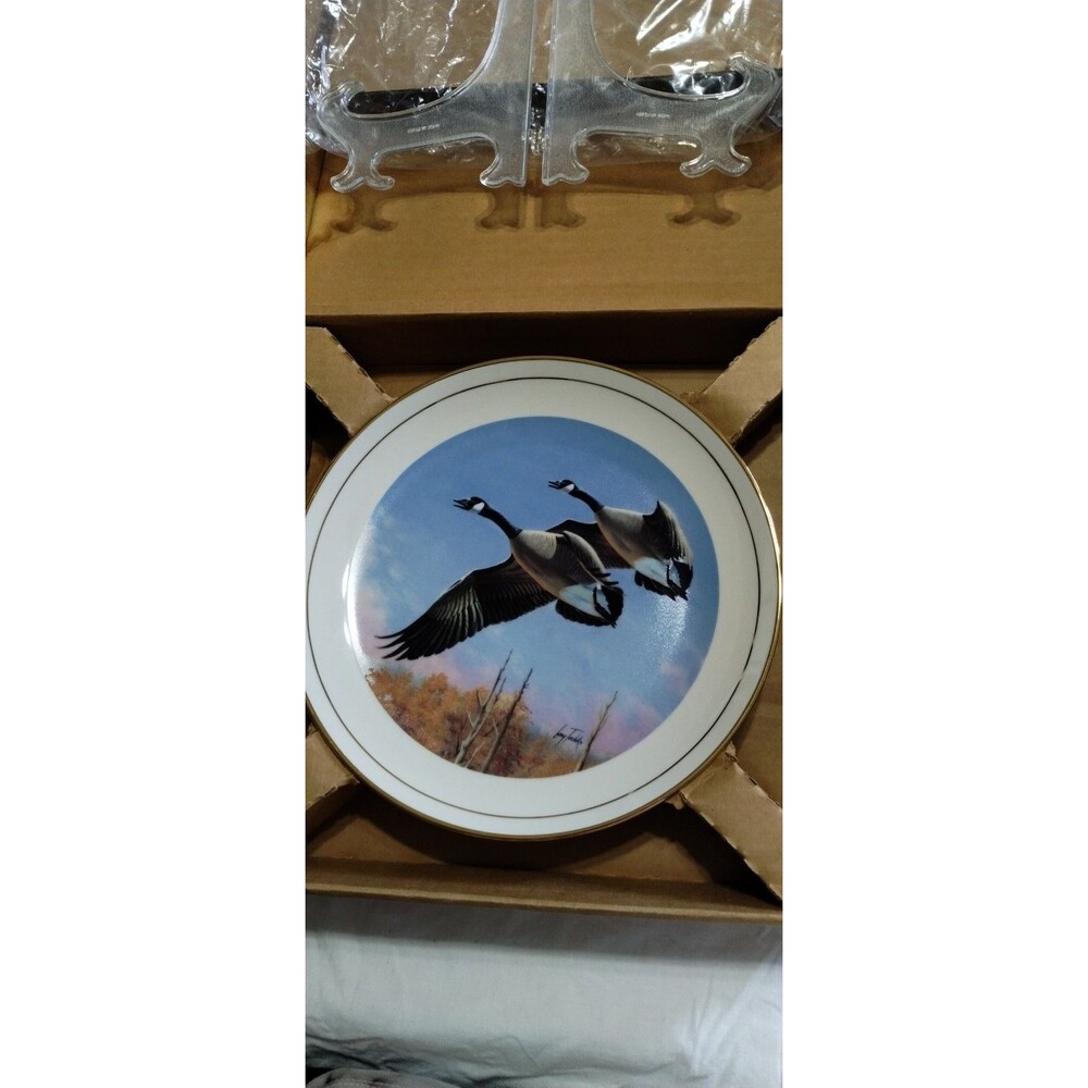 Ducks Unlimited 1987 Canada Geese Collector Plate Larry Toschik - Picture 2 of 5